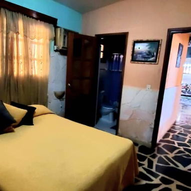 🏡 Casa Familiar Amplia en La Habana — 3 a 5 Habitaciones, Estancias Largas - Img 118282470