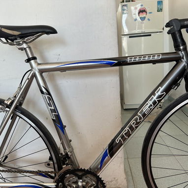 Bicicleta de ruta Trek - Img 128137457