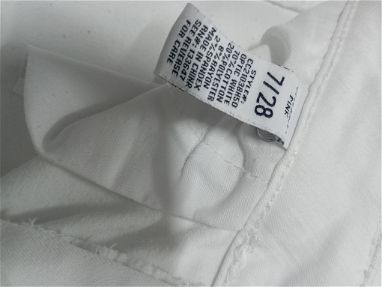 Pantalón blanco elastizado talla 28 - Img 66512522