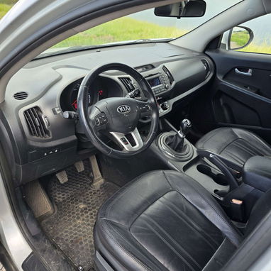 Kia Sportage 2013 Diésel 4x4 mecánico caja 6ta - 9/10