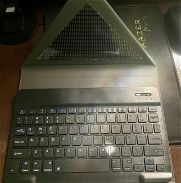 Forro con teclado inalámbrico para tablet - Img 45714594