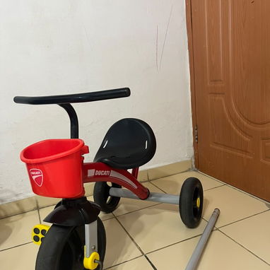 Vendo velocipedo para niños(as) poco uso, pero bien cuidado, 35 USD, llamar o escribir al 58256382 - 3/3