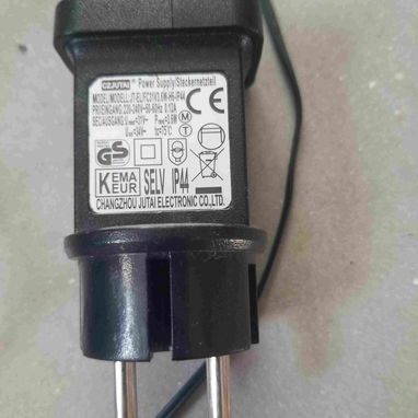 Guirnaldas (luces amarillas) IP44, 19 USD, Vedado - 3/5