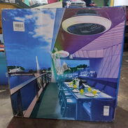 Lampara con ventilador de techo redonda con mando RGB nueva en caja-130usd - Img 45554427