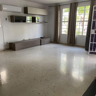 🐟✨ ¡CASA CON PISCINA EN VENTA EN SANTA FE! ✨🏡 - 7/10