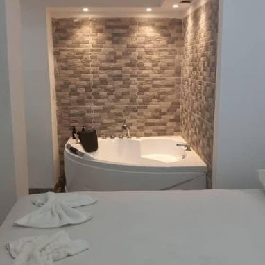 Apartamento amplio y nuevo para n su totalidad en el vedado - Img 122820569