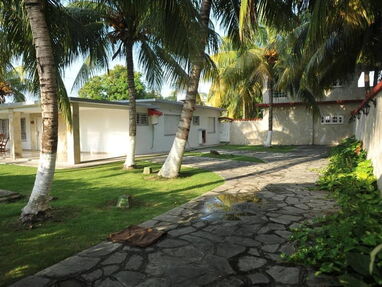 ⚓Rento hermosa casa con piscina bien cerca de la playa de Guanabo, tres habitaciones climat, Reserva x WhatsApp 52463651 - Img main-image