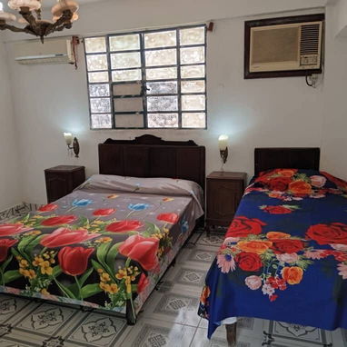 Alquiler en vedado 23 y 10 - 4/6