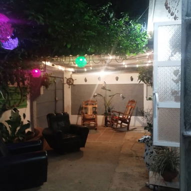 🏡✨ SE VENDE HERMOSA CASA DE DOS NIVELES EN LA LISA ✨🏡 Si buscas comodidad, confort y una casa lista para vivir - Img 123885356