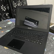 Vendo mi laptop tengo la caja he sido el único dueño no ha tenido uso casi - Img 57996486