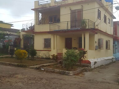 Se vende casa  - la parte de arriba de un biplanta en Playa, reparto la Ceiba, WHATSAPP - Img 62754450