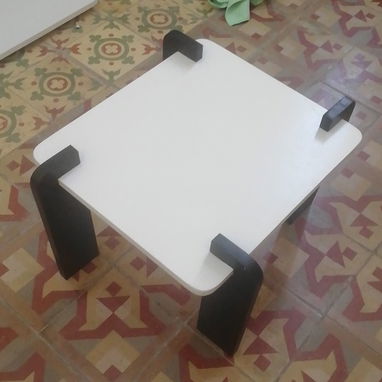 Mesa de centro 50x50 de MDF HIDROFUGO ESMALTADO estilo moderno - Img 118669609