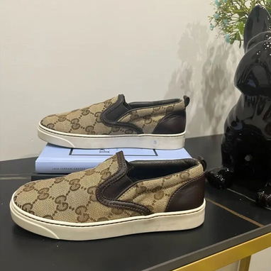 Zapatos de niño talla 32 - 2/4