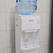 Dispensador de agua Royal 2 temperaturas $ 190 USD💵 - Img 53640379