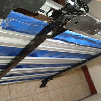 Parrilla de Techo moderna y ligera, casi nueva - 2/3
