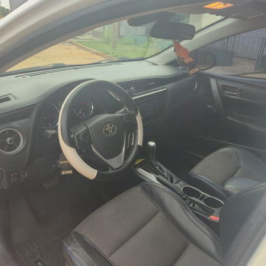 TOYOTA COROLLA SE 2018 - 4/4