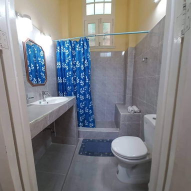 Alquiler de Habitación independiente detrás del Capitolio - Img 121496408