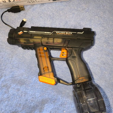Pistolas de agua super linda rastrillan y alumbran son recargables - 4/5