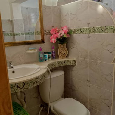 *$22.000usd ó EUROS. Posible ajuste  con dinero en mano. En venta casa  puerta de calle en  Santiago de Las Vegas. Boyer - 8/10