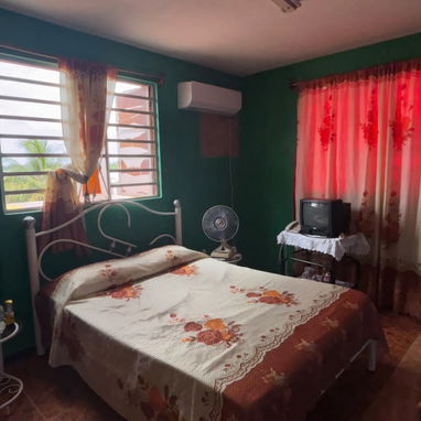 Casa en altos a una cuadra de la Avenida 51 en La Ceiba, Playa - Img 123930063