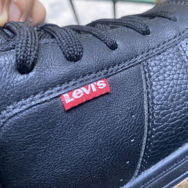 ❗️❗️❗️REBAJA DE PRECIO 👟Tenis Levi's ORIGINALES. - Img 125704161