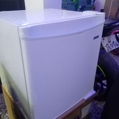 Mini bar 3.5 y 5.5 pies nuevos en caja - 3/4