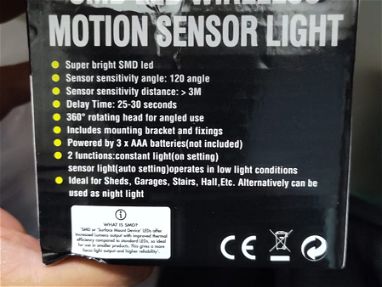 Lámpara inalámbrica de batería triple A,con sensor de movimiento - Img 65274183