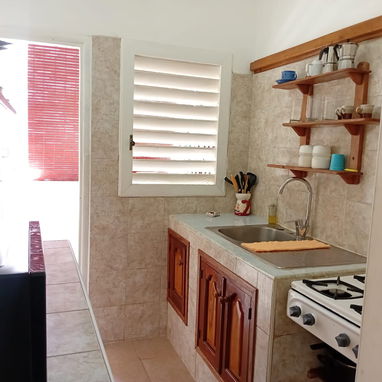 Apartamento con una habitación climatizada en renta en el Vedado +53 52463651 por WhatsApp. SMY - Img 111690389