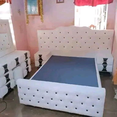 Camas y cómodas - 10/10
