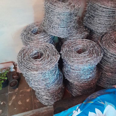 Tejagarbanisada y purles angular y tubo de hierro y tubo gabanisado y RoYo de alambre de pua - 3/7