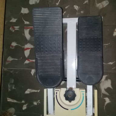 Se vende escaladora en 10 USD - Img 124684271