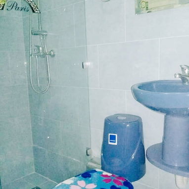 🏠 Apartamento de Renta de 2 habitaciones En La Habana Vieja.❄️ Está totalmente climatizado. 📱 Reserva: +5355284821 - 8/9