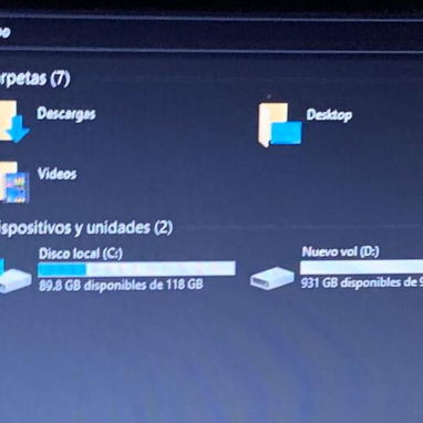 LAPTOP SAMSUNG, i3 de 10 MA GENERACIÓN. 1TB ALMACENAMIENTO + 8 GB RAM - Img 122449704