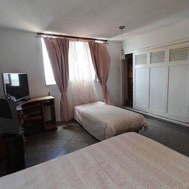 Hermoso apartamento en el edificio Hermanas Giral en la Venida 23 del Vedado. - Img 124769972