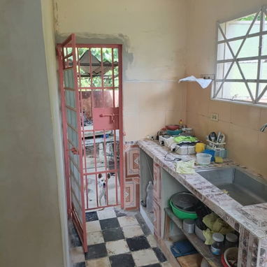 Se vende propiedad de 2 casas con amplio terreno de 400m - Img 125790713