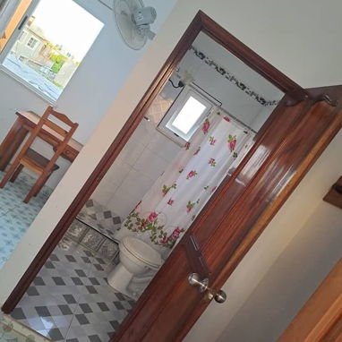 CASA INDEPENDIENTE EN VENTA IS - 5/6