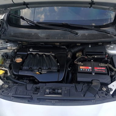 Vendo Renault Fluence del 2014 - 6/9