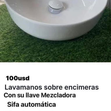 Taza de baño monolítica y lavamanos sobre encimera - 5/10