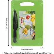 Tabla de picar con cuchillo - Img 56428684