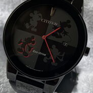 El nuevo Reloj Citizen Eco drive AU1069-06W colección Mikey Mouse, Elaborado en una caja negra de acero inoxidable con b - Img 45355574