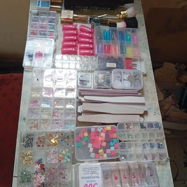 Vendo negocio de uñas completo - Img 124227067