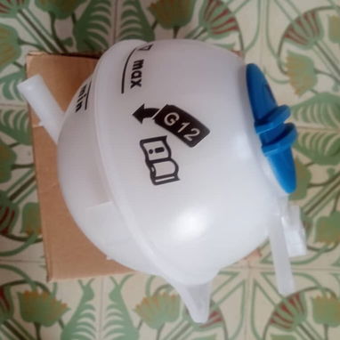 Tanque de expansión de agua marca NRF para Seat Córdoba, Altea, Ibiza, Skoda Fabia, VW Polo y otros - Img 118410414