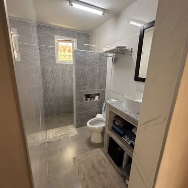 Se vende 2 propiedades en Moron - 2/10