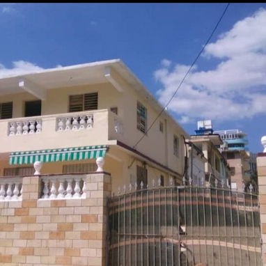 Alquiler de casa en bajos con garaje en el Vedado - 2/7