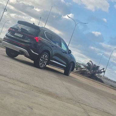 Vendo o negocio, Hyundai Santa Fe, 2022 calligraphy - Img 120239875