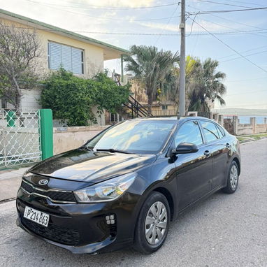 Vendo con negocio kia Río 2019 con 80,000 millas - Img 121707156