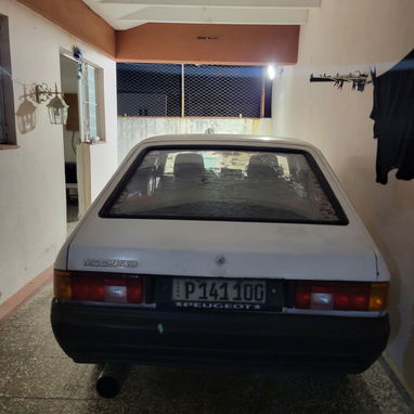 Vendo Aleco con motor de petroleo xud9 y caja original en 8500 soy de la Habana Cerro detalles al Wasap 5354646 - Img 108641842
