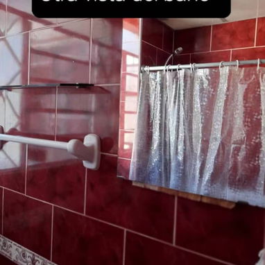52435224 +525580152883 Apartamento en Casco Histórico de un cuarto, segundo piso,dos balcones a la calle .El edificio co - 6/10