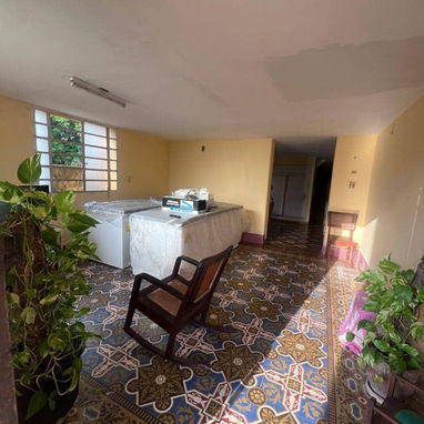 🔥Vendo Casa en el Corazón del Vedado, en La Habana, Cuba 🔥 💰 PRECIO: 70,000 USD 🔥 - Img 127428586