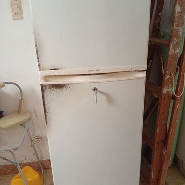 REFRIGERADOR SAMSUNG COOLTECH DE USO  (2 PUERTAS) - PARA REPARAR O PIEZA - 2/2